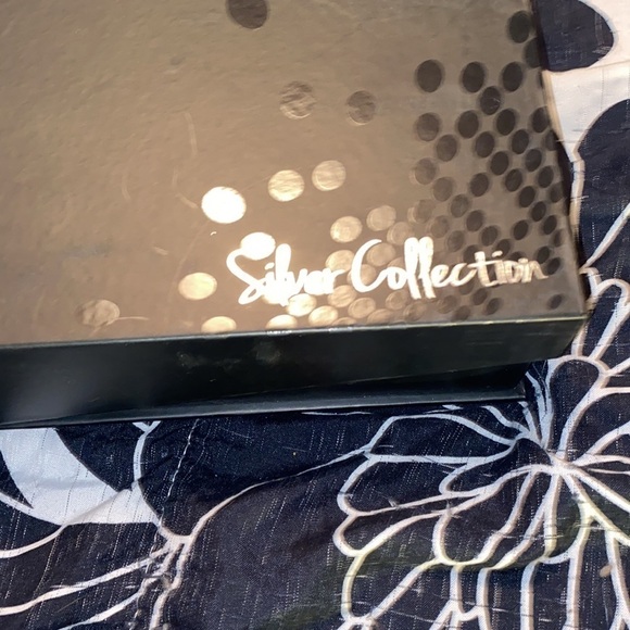 Straight Ahead 3/4" Pro Styling Wand - Silver Collection  (Brand New) - Picture 3 of 11